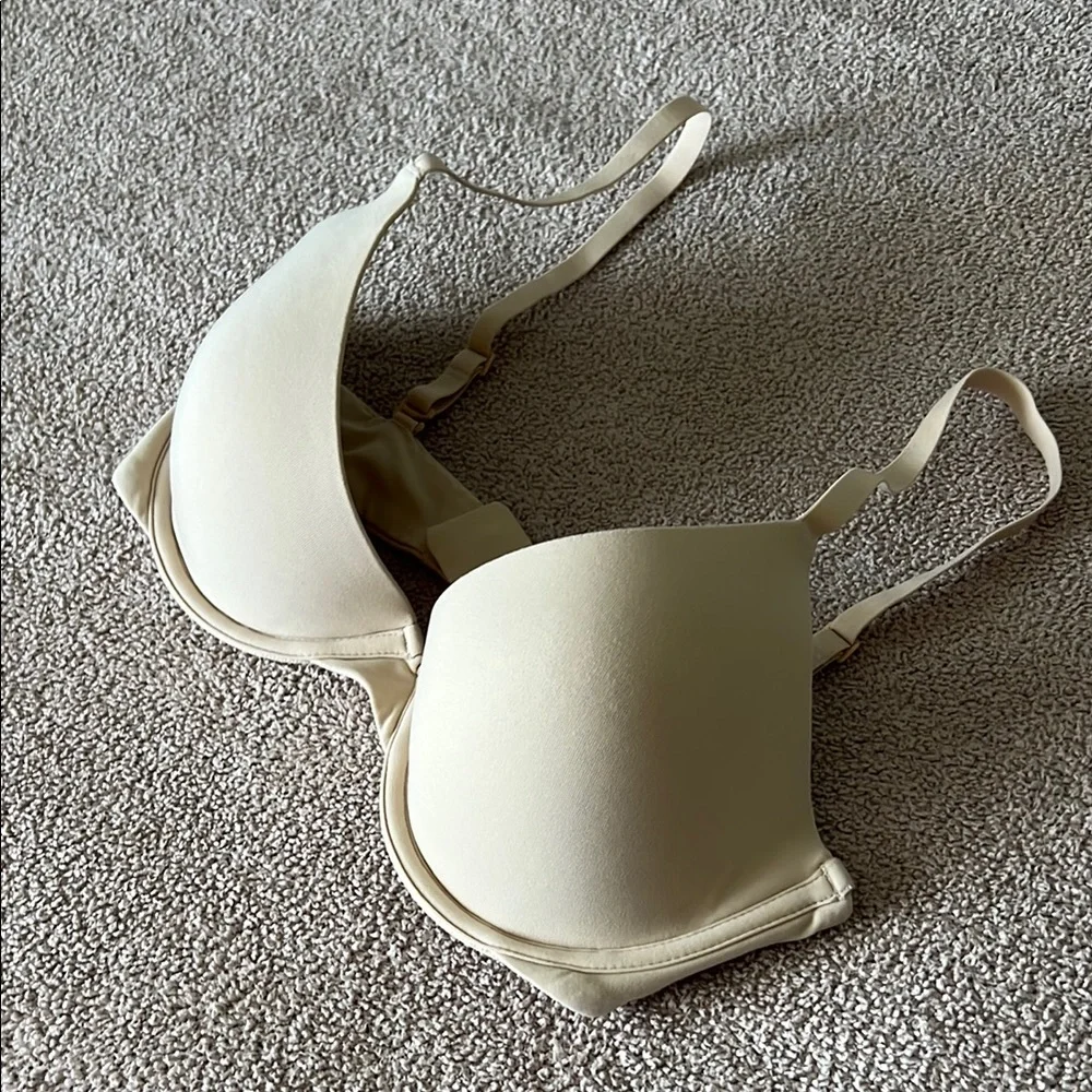 SKIMS - Demi Bra - Cream/Nude - Size 32 D (Could Fit B Cup or C Cup Wearers) - Picture 6 of 12